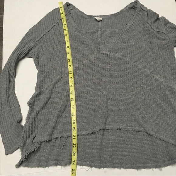 Free People Sunset Park Tunic Drippy Thermal Gray Waffle Knit Distressed Small - Picture 3 of 9